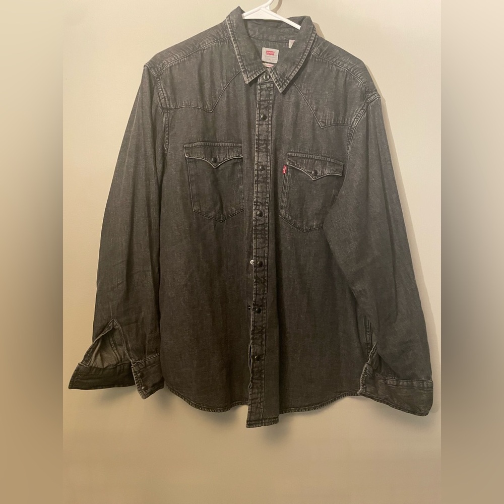 XL denim western Levi’s button up